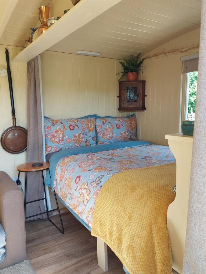 The Humble Hut Apartment Wooler Bagian luar foto