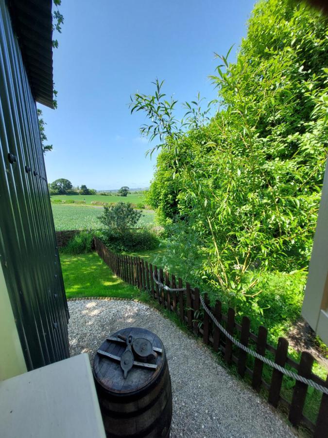 The Humble Hut Apartment Wooler Bagian luar foto